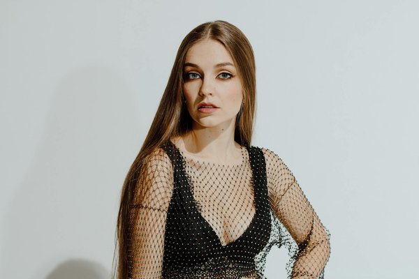 Travailler les imprimés automnaux dans votre garde-robe